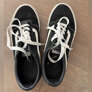 Women’s Black Suede Vans 7.5